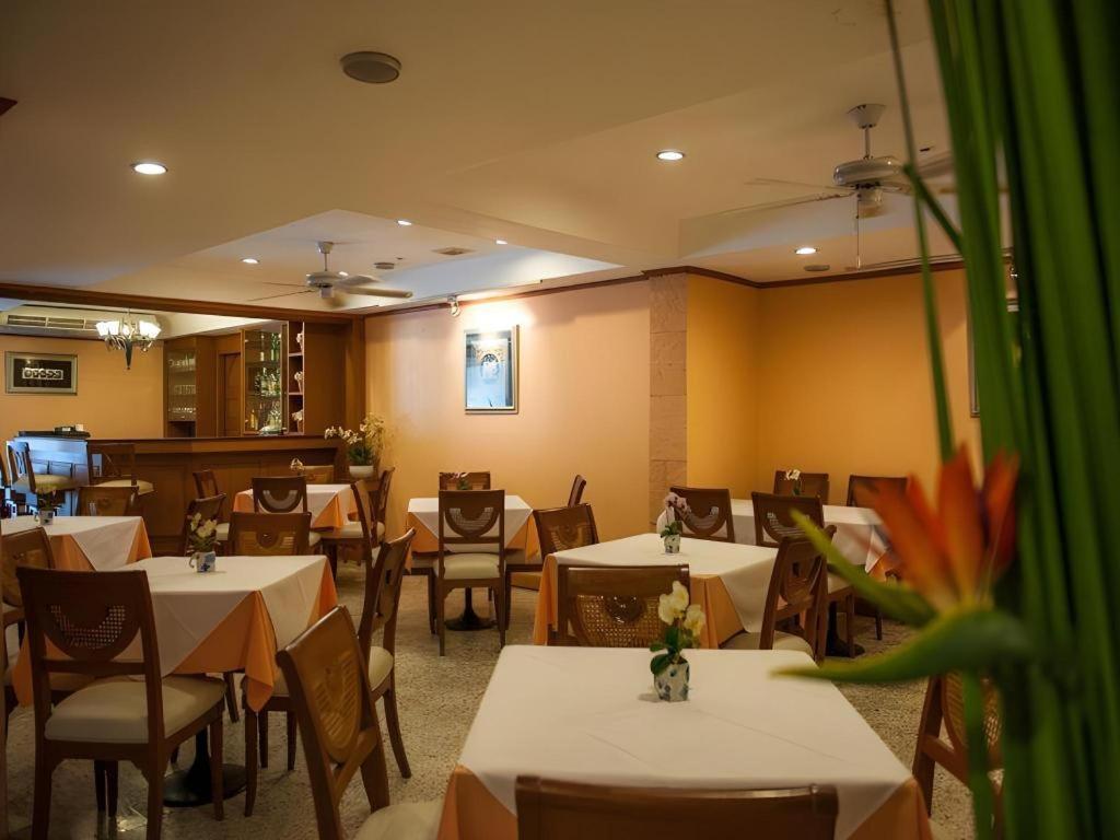 Lido Beach Hotel Паттайя Экстерьер фото