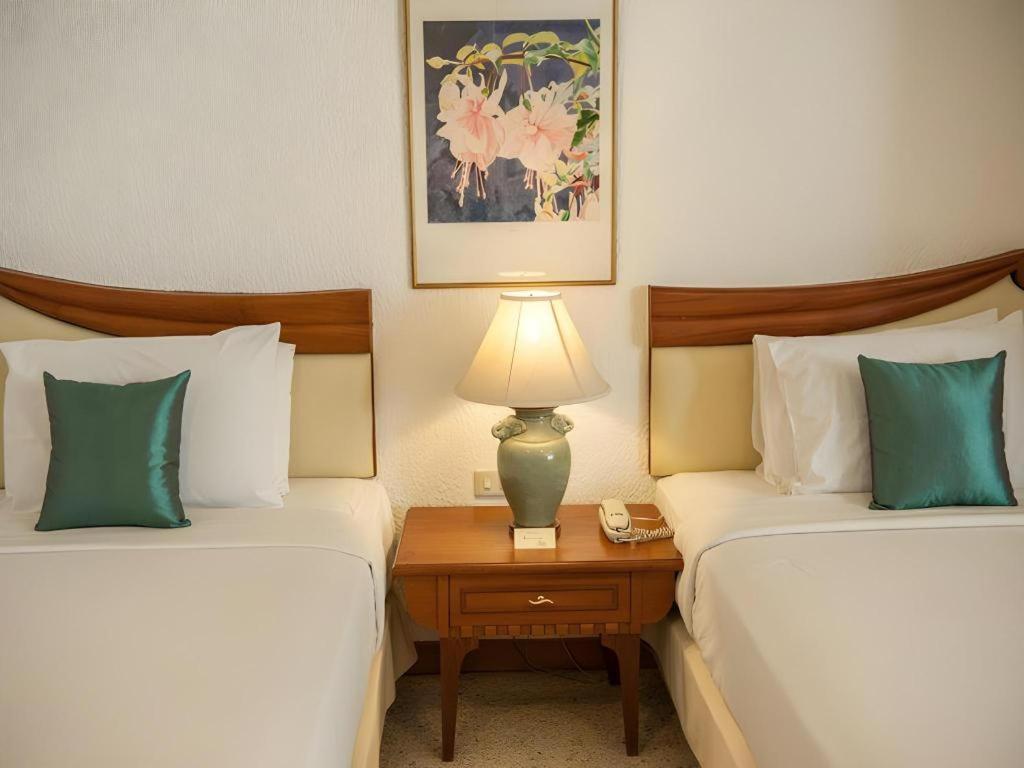 Lido Beach Hotel Паттайя Экстерьер фото